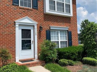 9900 Magnolia Pointe Ct, Glen Allen, VA 23059