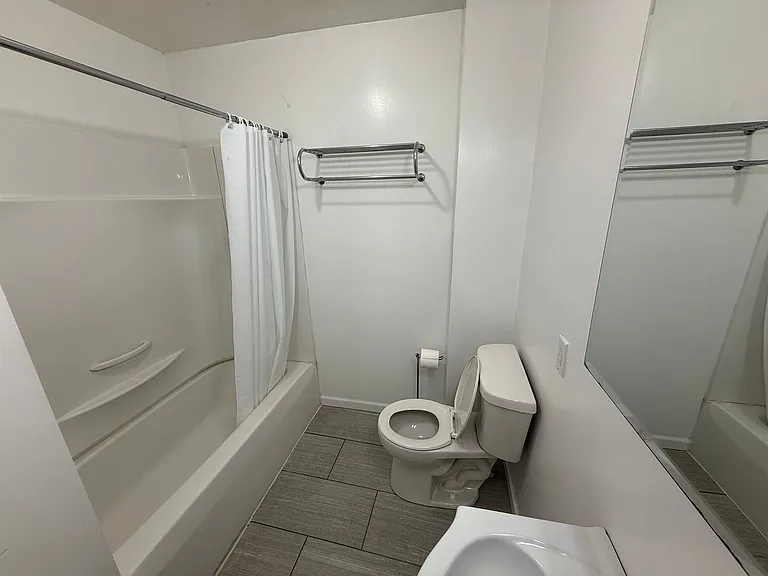 3315 Valley Dr — Photo 12