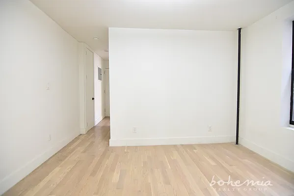 Rented by Bohemia Realty Group | media 3