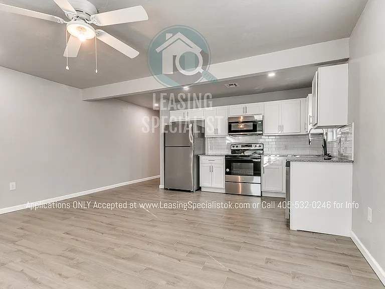1115 NW 27th St #1115 — Photo 9
