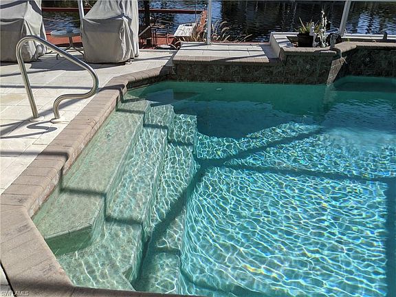 2nd image of 5221 SW 23rd Ave