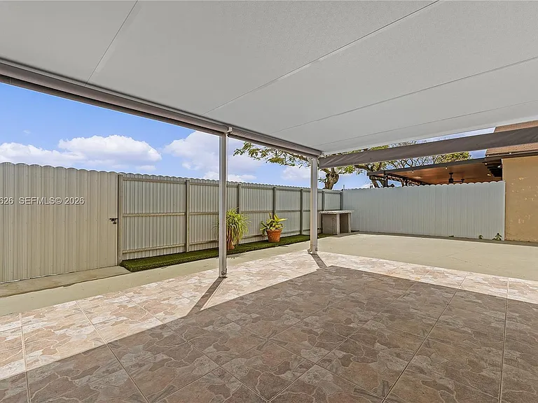 12622 SW 211th Ter — Photo 24