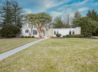 10839 Greenbrier Dr, Carmel, IN 46032