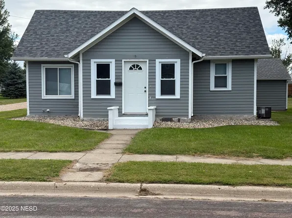 208 N 1st St, Milbank, SD 57252