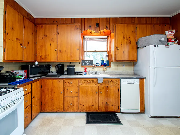 1405 W Barker Ave — Photo 12
