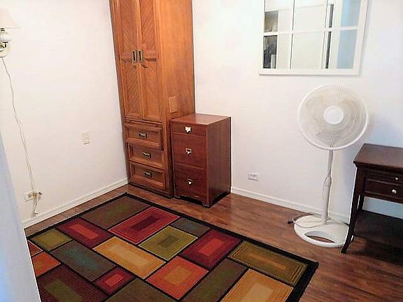 5th image of 1208 N Lee St #110