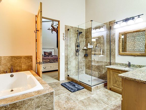 5th image of 2640 N EAGLE VIEW Circle