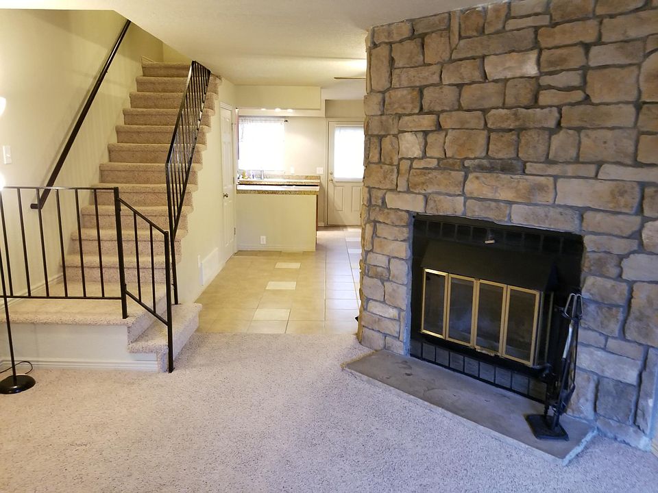 Entryway View