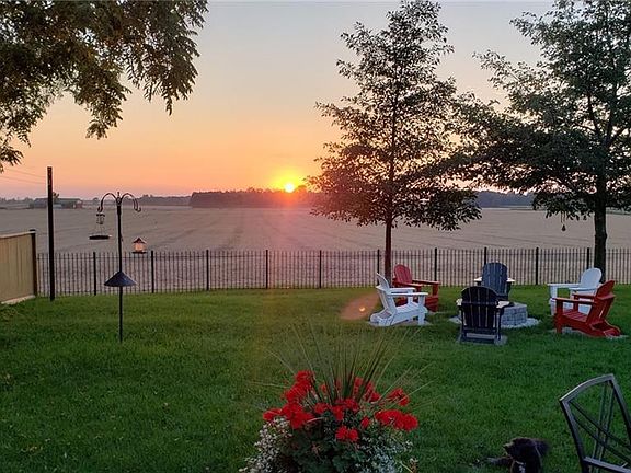 3rd image of 34381 Denfield Rd