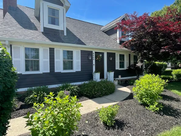 8655 Chateaugay Dr, Indianapolis, IN 46217