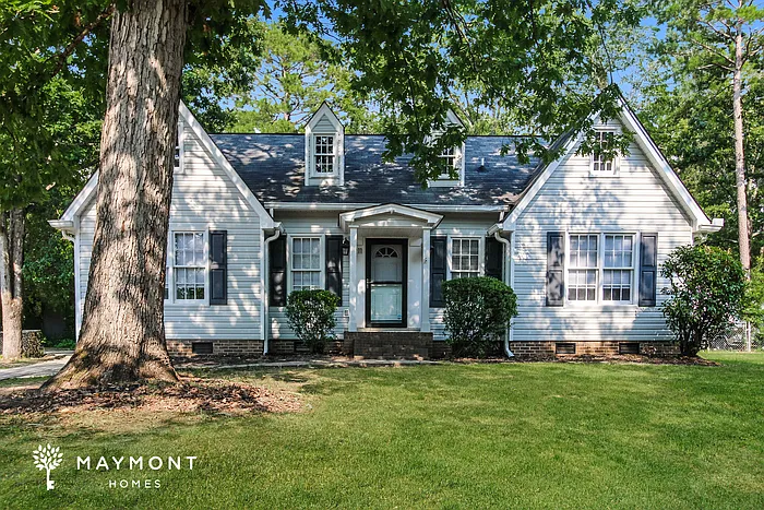 3 bed, 2.0 bath, 1240 sqft, $1,845 — Photo 1