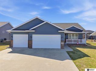 9301 Garland St, Lincoln, NE 68505