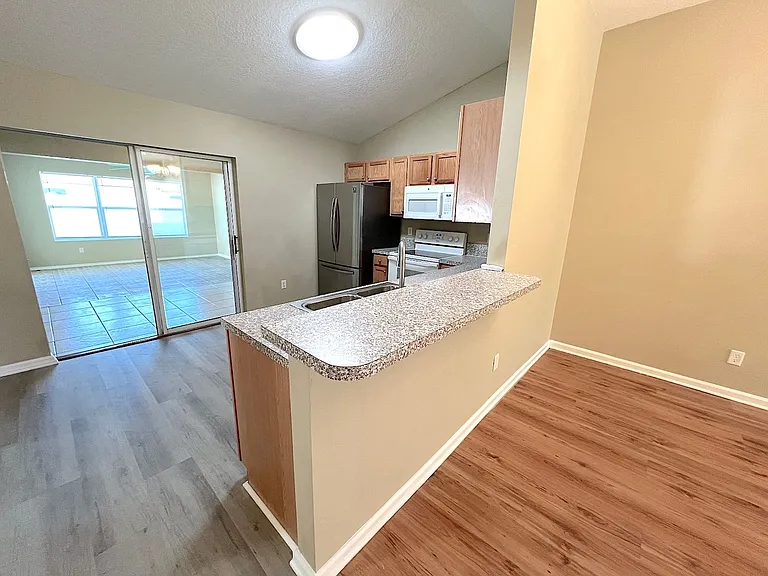 20 Regis Ln #A — Photo 11