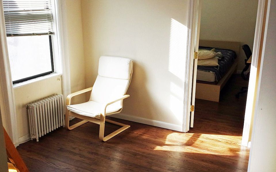 1st image of 619 E 5th St APT 15W