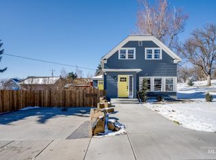 107 S Tamarack St, Genesee, ID 83832