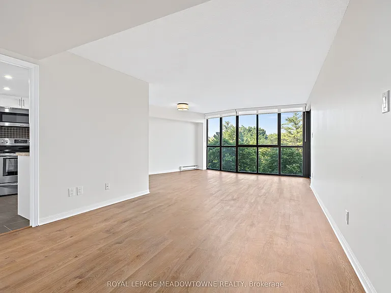 1230 Marlborough Ct #506 — Photo 8