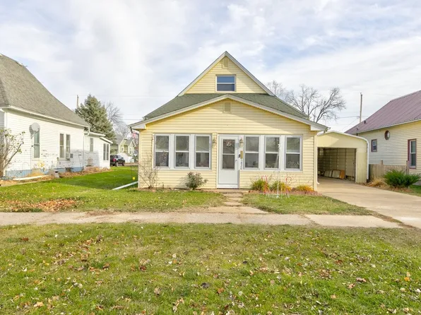 1820 5th St, Perry, IA 50220