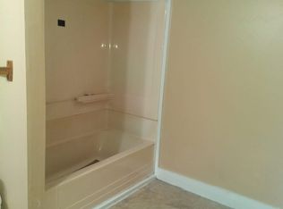 3 Chestnut St #1, Fitchburg, MA 01420