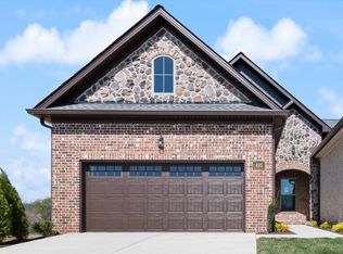 495 W Foxrun, Springfield, TN 37172