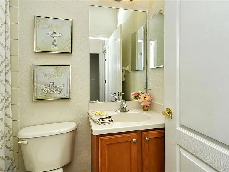 905 Fairway Cove Ln #205 — Photo 27