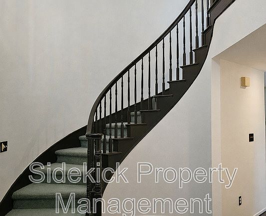 4th image of 15775 Cheyenne St