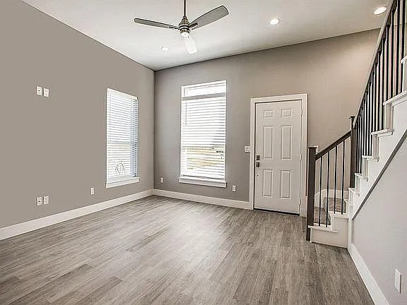 2 bed, 2.5 bath, 1053 sqft, $1,450 — Photo 4