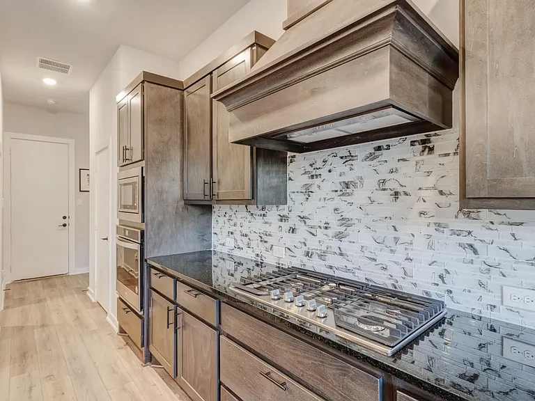 2261 Rook Dr — Photo 13