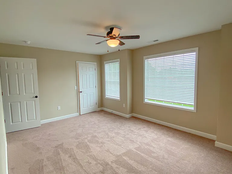 805 E Main St — Photo 7