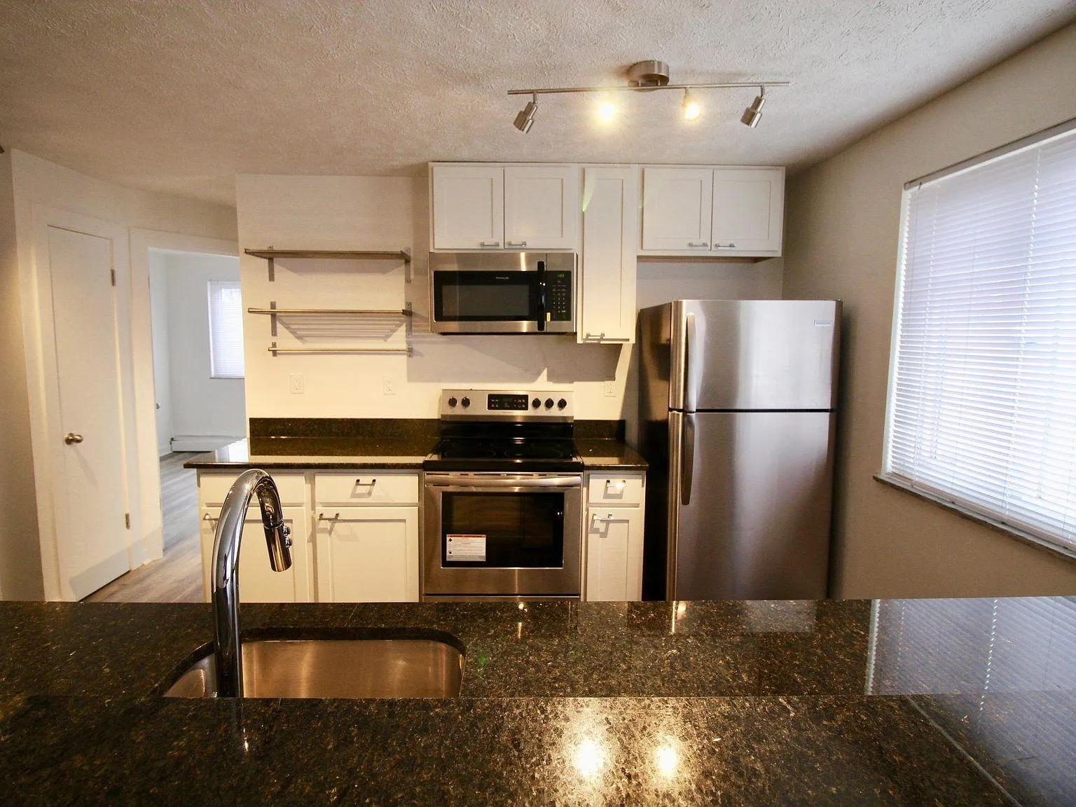 Silver Apartments — Photo 2