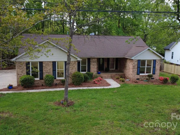 413 Parallel Dr, Harrisburg, NC 28075