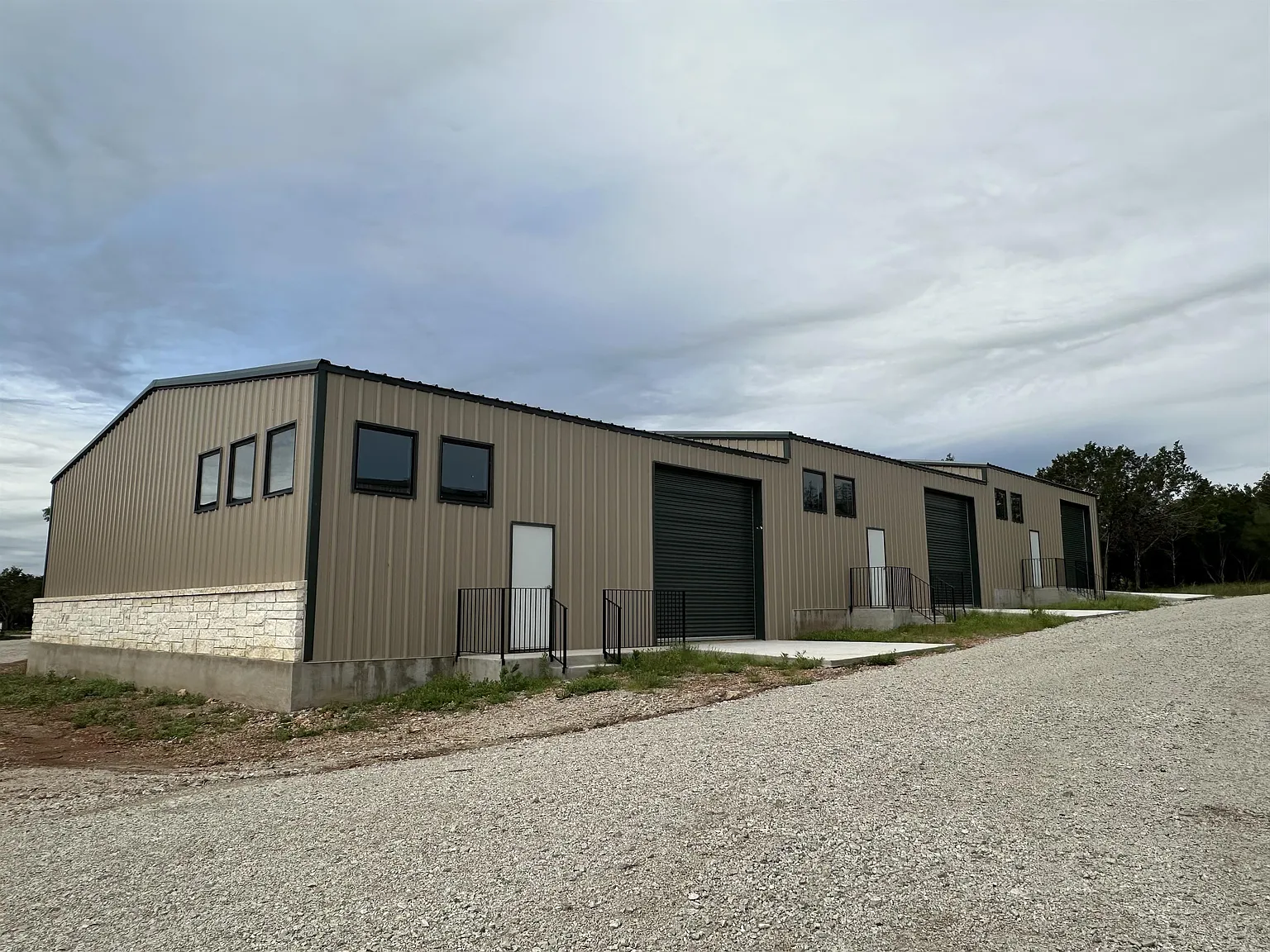 Atomic Warehouse Park - 9 — Photo 1