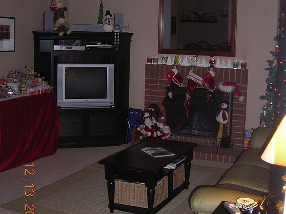 Living Room Looking from Kitchen