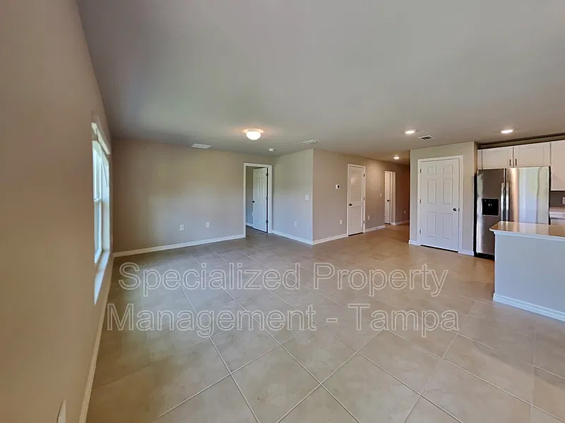 4 bed, 2.0 bath, 1499 sqft, $1,850 — Photo 3