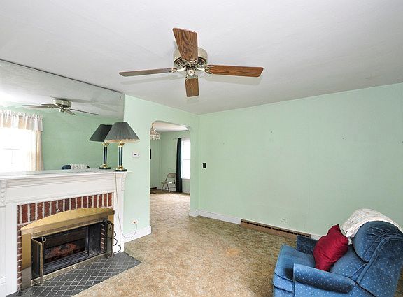 5th image of 38358 N North Ave