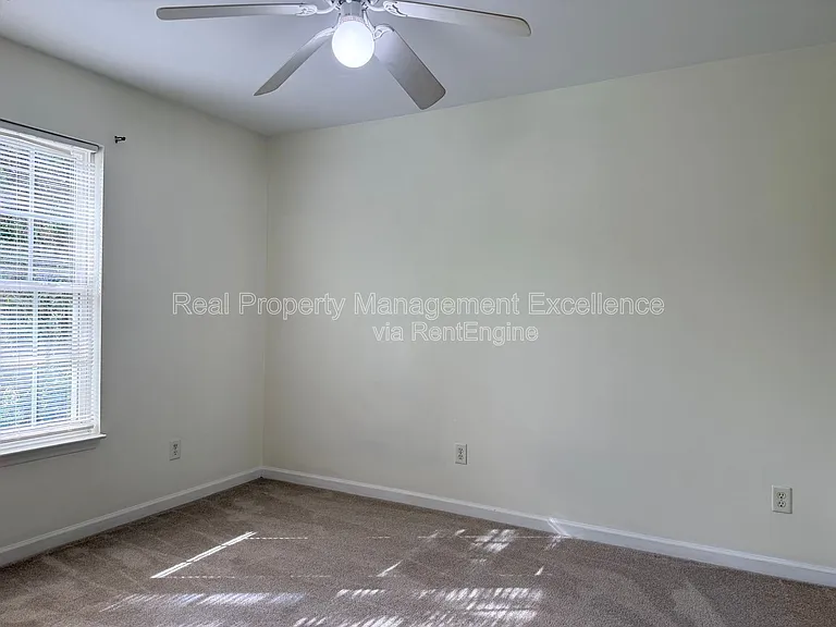 12 Red Ln #B — Photo 14