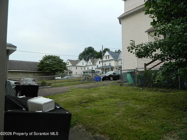 753 N Main Ave #3 — Photo 2