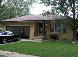 9912 Shady Ln, Brooklyn, OH