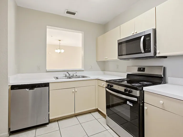 1169 Golden Lakes Blvd #1125 — Photo 9