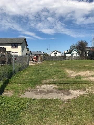 1st image of 4219 Clio St