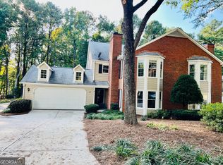 139 Great Oaks Ln, Roswell, GA 30075