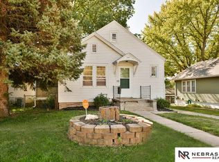 5807 Lake St, Omaha, NE 68104