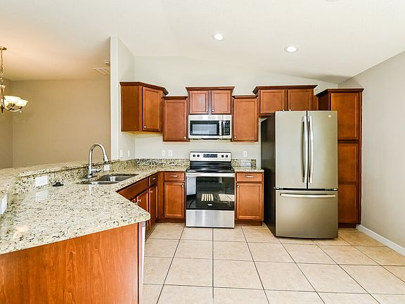 5th image of 1717 Palm Warbler Ln