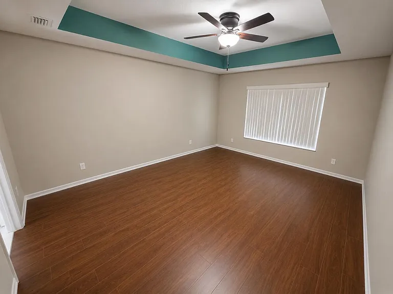 1481 SW Jacksonville Ave — Photo 17