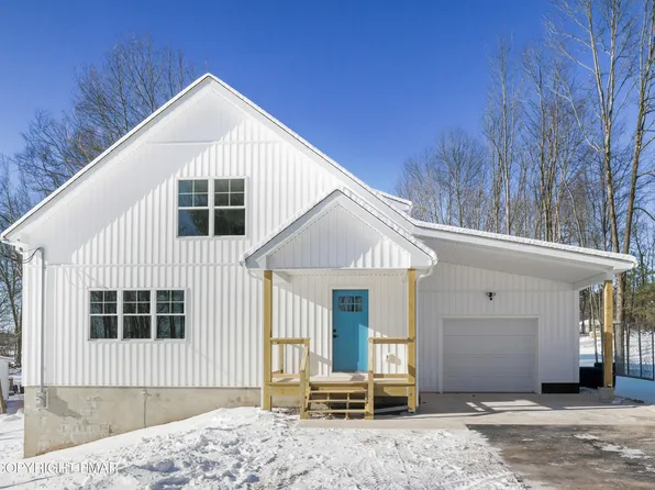 208 Ash Ln, Kunkletown, PA 18058