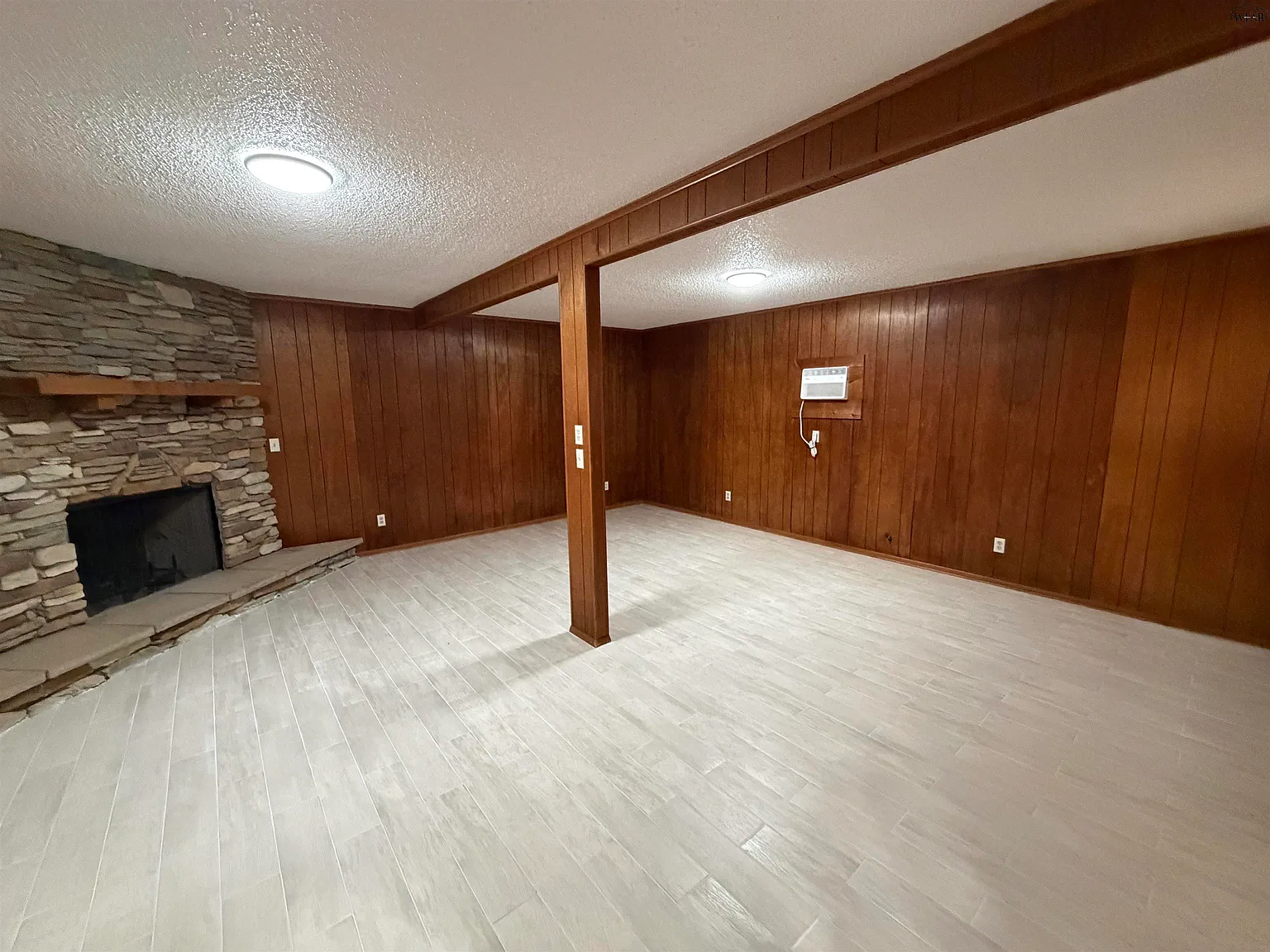 3 bed, 2.0 bath, 1950 sqft, $1,775 — Photo 4