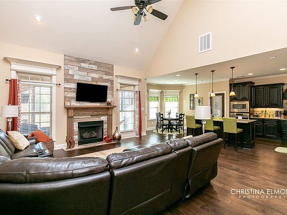 5th image of 325 Sage Meadows Ln