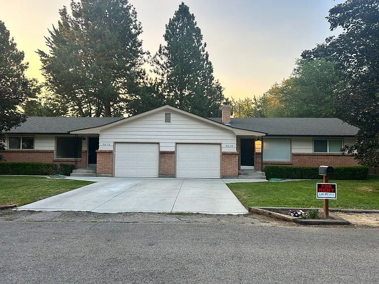 3618 W Forsythia Dr #1 — Photo 1