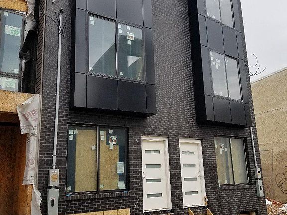 2nd image of 1715 Ingersoll St #1