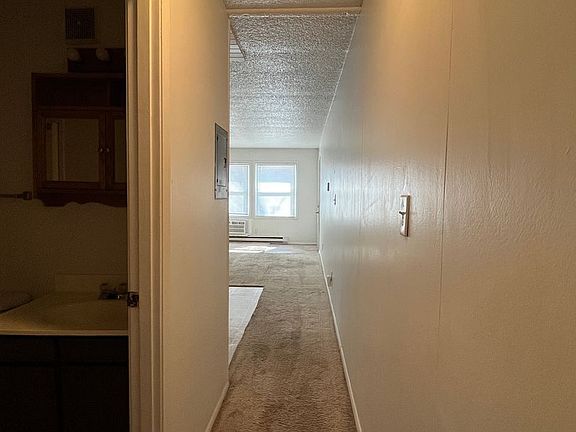 4th image of 1101 N Thayer St APT 8