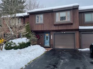 3161 Burrwood Dr, Baldwinsville, NY 13027
